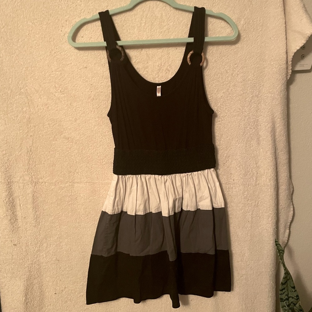 Rue21 Medium color block dress